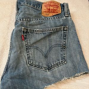 Levi’s 514 shorts